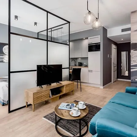 Deo Plaza - At The Old Town Hotel