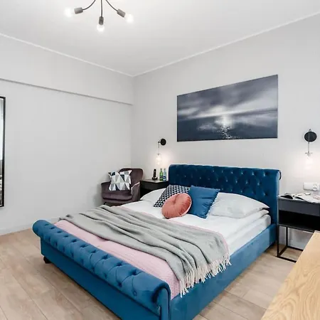 Deo Plaza - At The Old Town Hotel