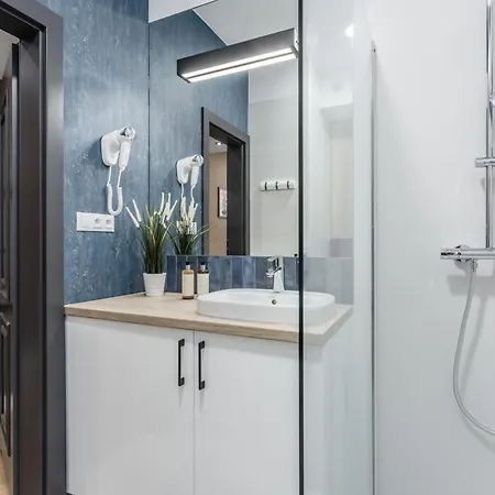 Deo Plaza - At The Old Town *