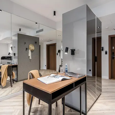 Deo Plaza - At The Old Town *