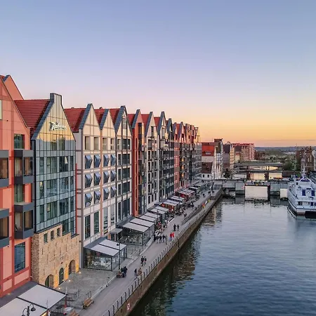 Hotel Deo Plaza - At The Old Town