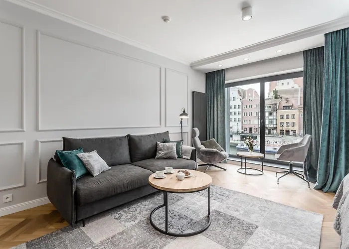 Deo Plaza - At The Old Town Hotel *