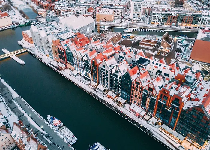 Deo Plaza - At The Old Town Hotel